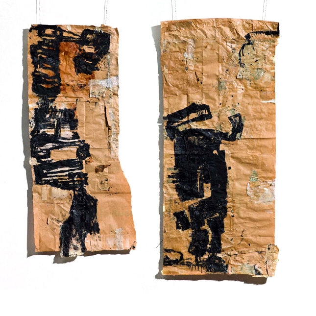 Gedankengefängnis / Sondermüllverschlucker | 122 x 55 cm / 138 x 63 cm | Backpapier, Packpapier, Papiertüten, Acryl, Pigment, Tackernadeln | 2010/11